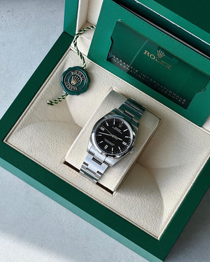 Oyster Perpetual Classique 124300 Noire 41mm